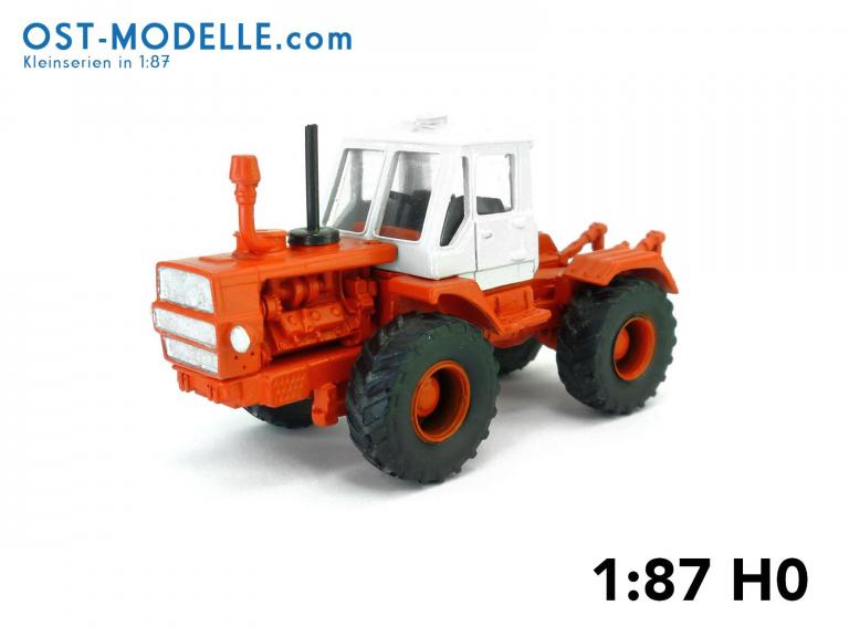 Traktor T150-K rotorange – weiß ohne Motorverkleidung